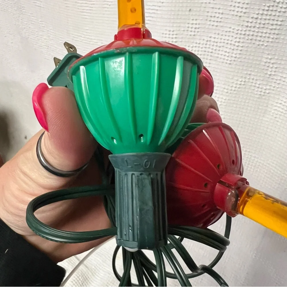 Vintage Christmas Bubble Lights Set 7 with cord - works red green holiday